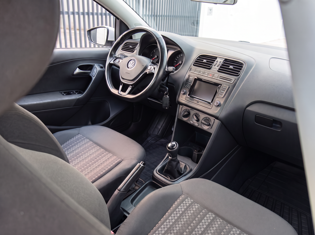 Volkswagen Polo 1,4TDi 75Cv BVM5