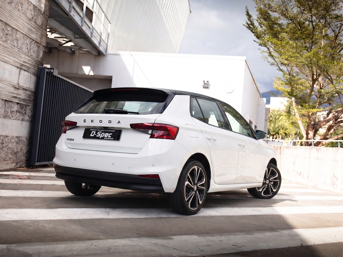 Skoda Fabia 2023 1,0L 80cv BVM5