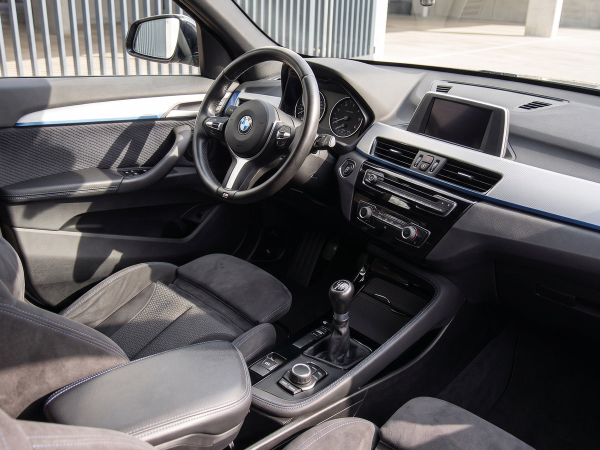 BMW X1 sDrive 16D 116Cv BVM6 - 21,000Kms
