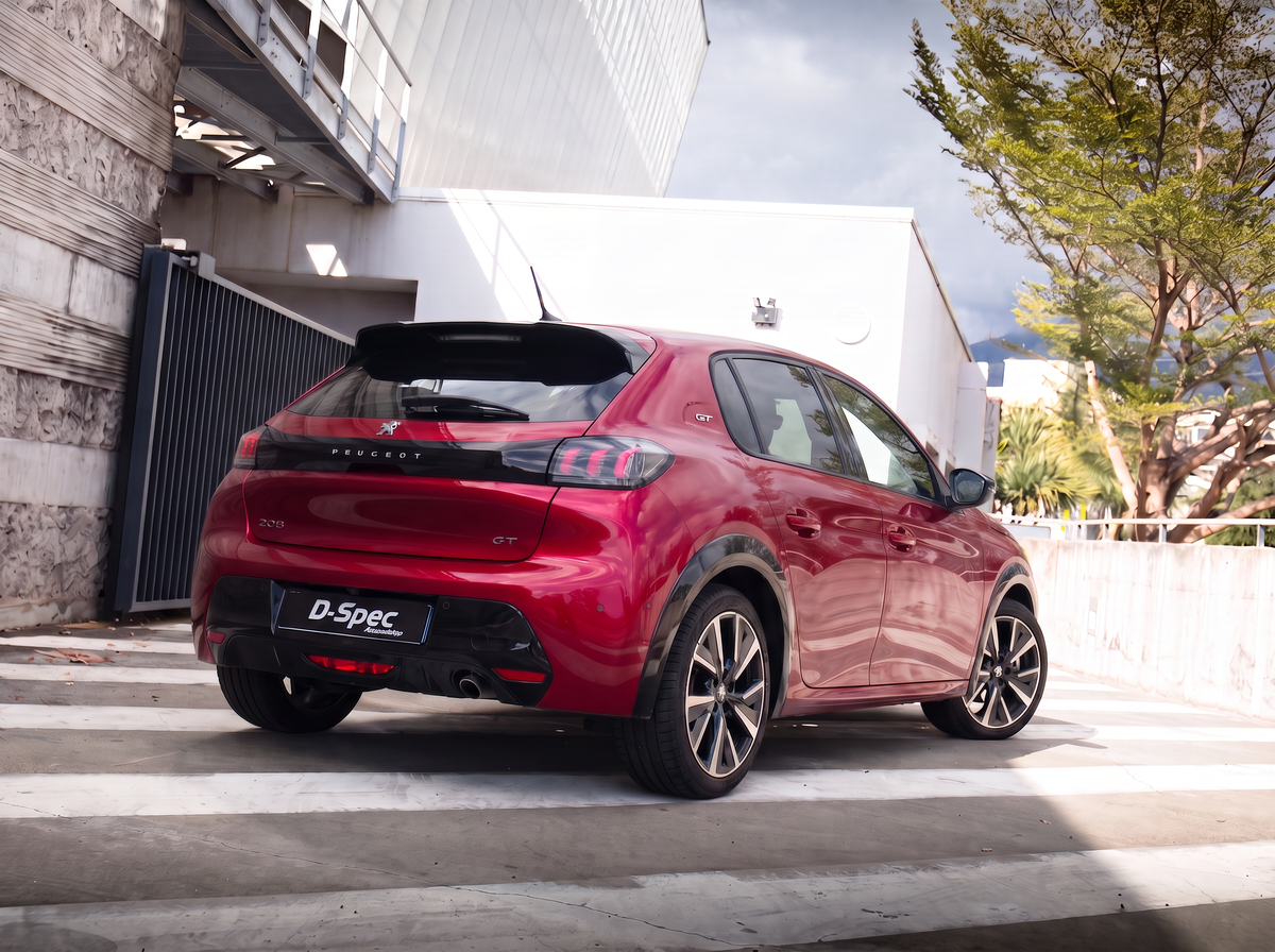 Peugeot 208 GT-Line 130Cv Boîte Automatique