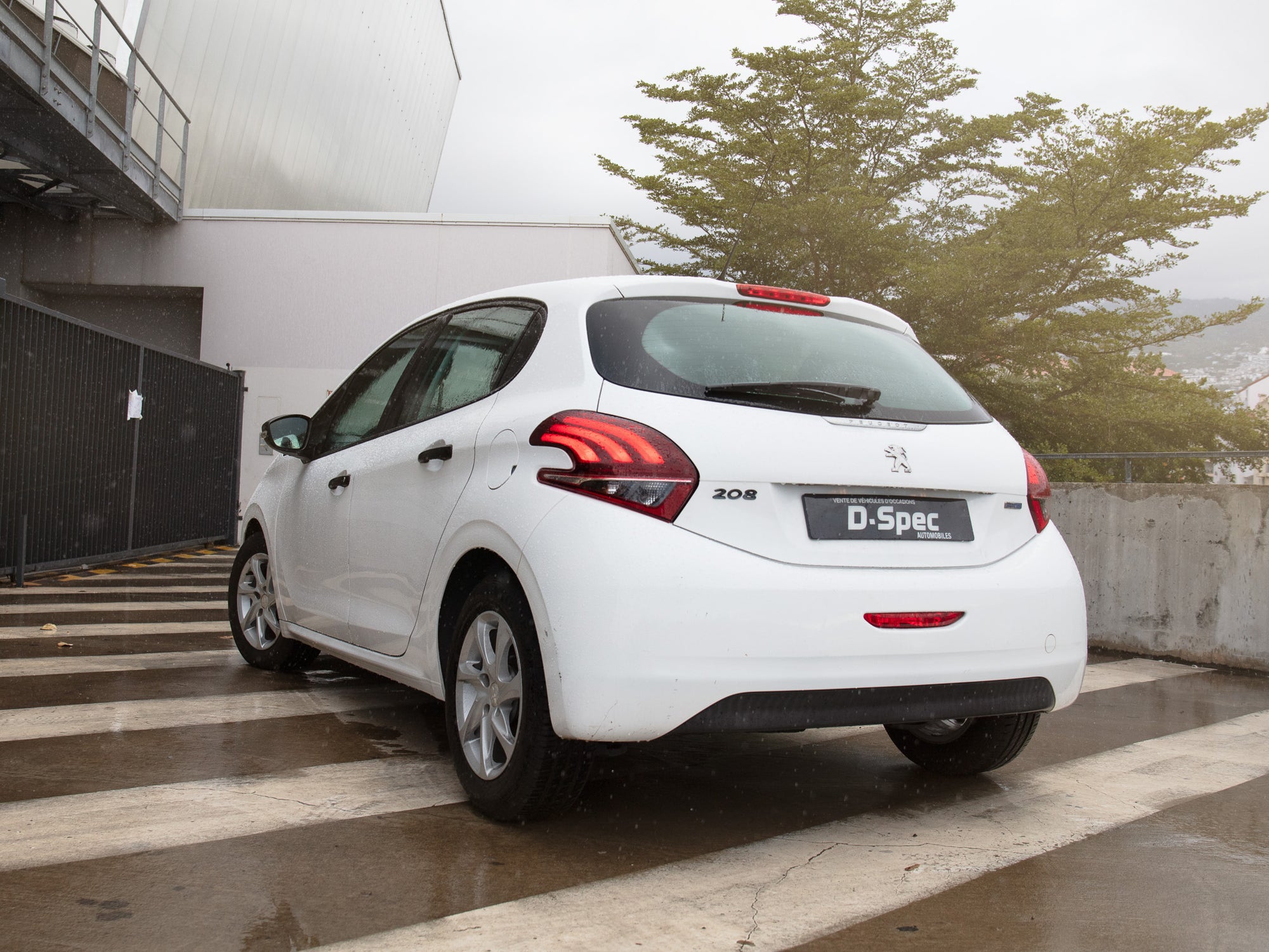 Peugeot 208 1,6HDi 75Cv BVM5